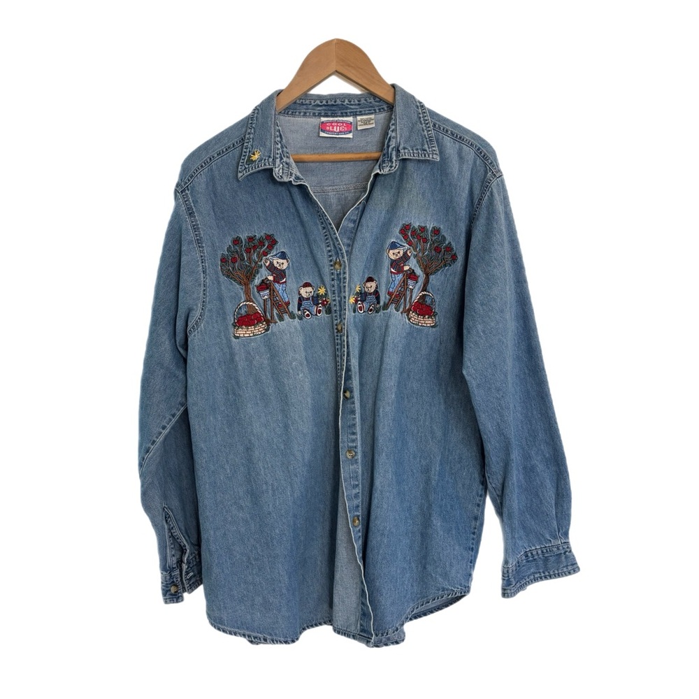 Vintage denim long sleeve button up w/ cute embroidered design